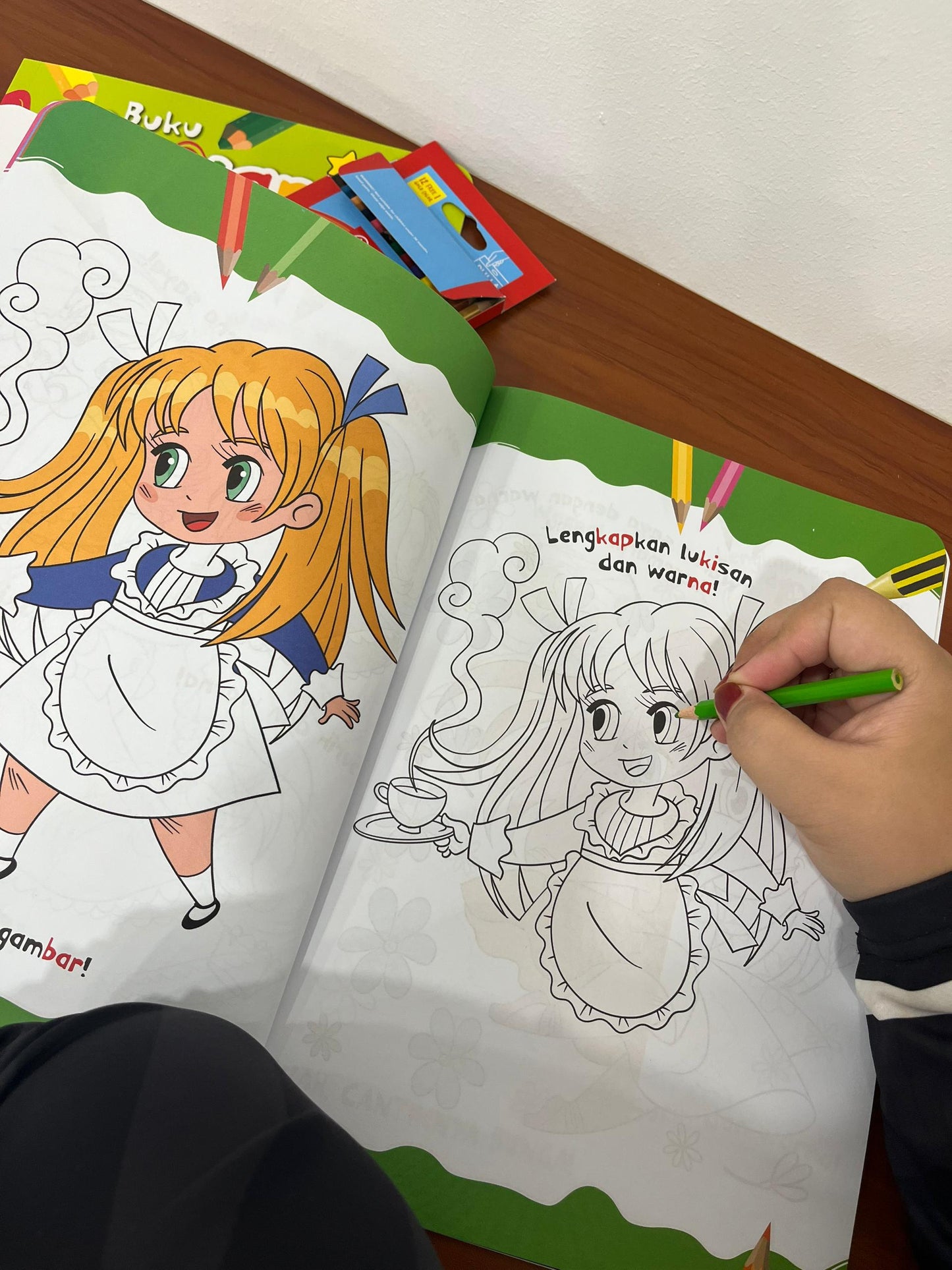 Buku Mewarna Manga Comel