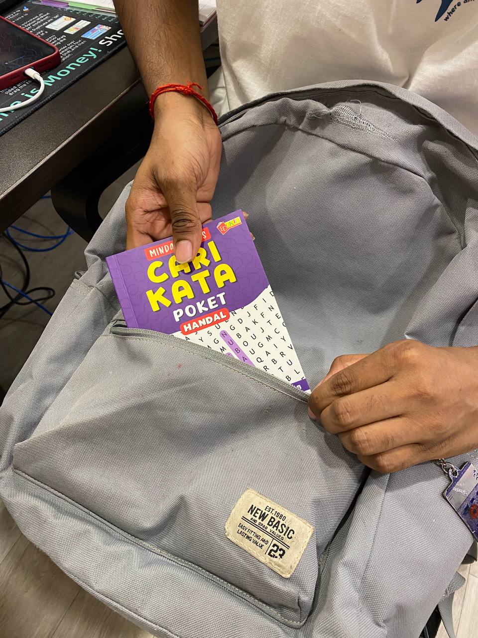 Minda Cerdas Cari Kata Poket . Handal